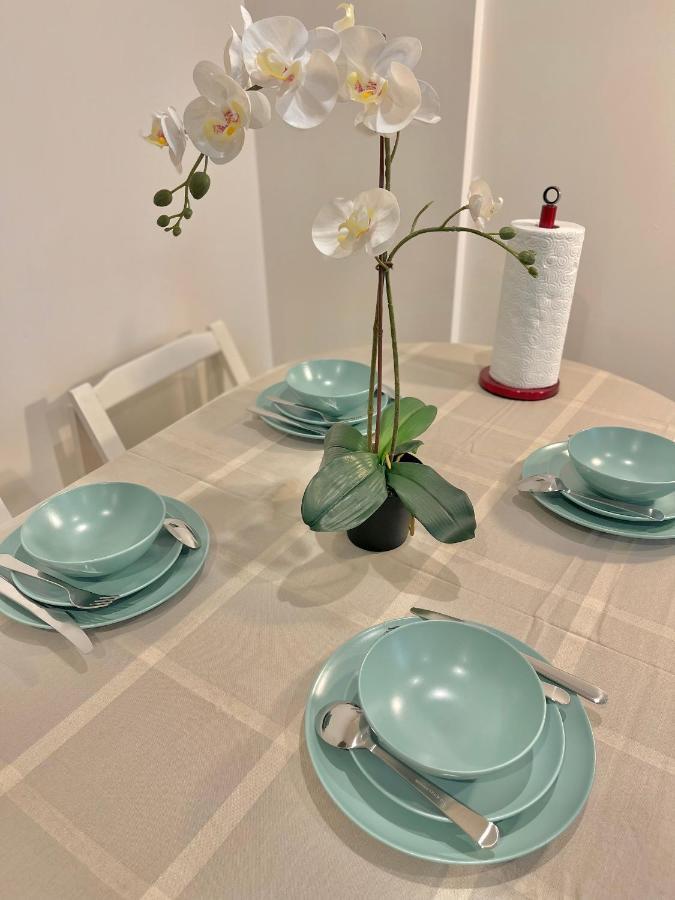 Apartment Modern Patio Flat Close To Sation & Canary Wharf