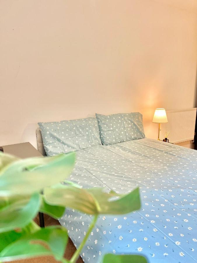 Appartamento Modern Patio Flat Close To Sation & Canary Wharf *